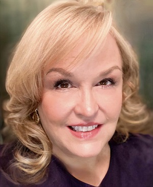 Robin McCasland headshot